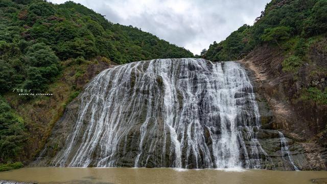 国铁呼和浩特站客流量大小及时调整